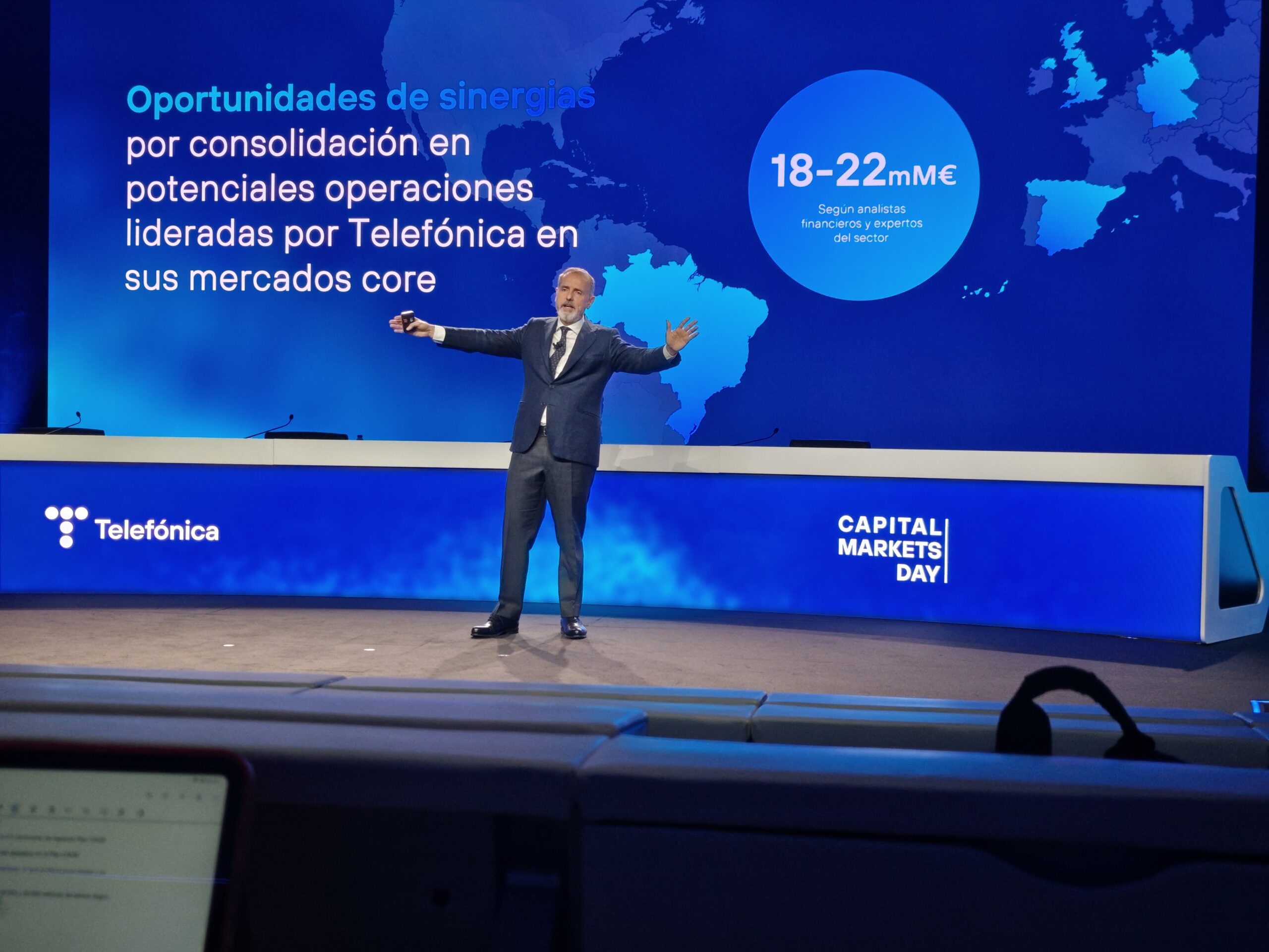 Telefónica da un enorme paso atrás para coger impulso